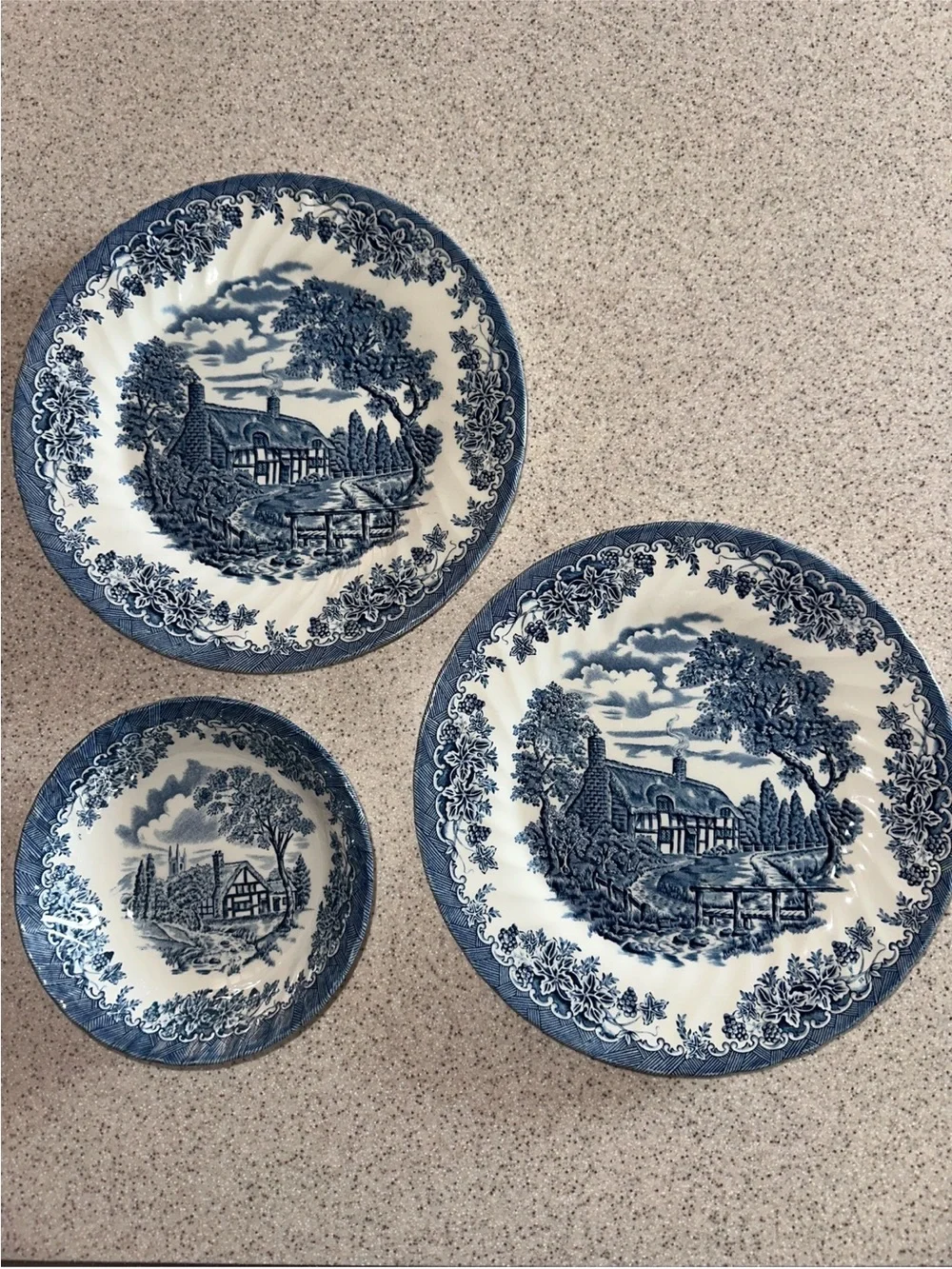 Churchill The Brook blue 2 dinner plates, 1 bowl